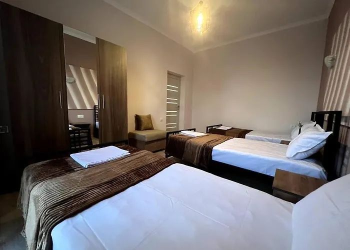 Amar Guest House