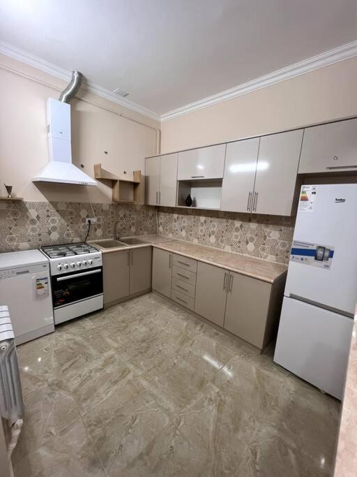 Amar Yerevan